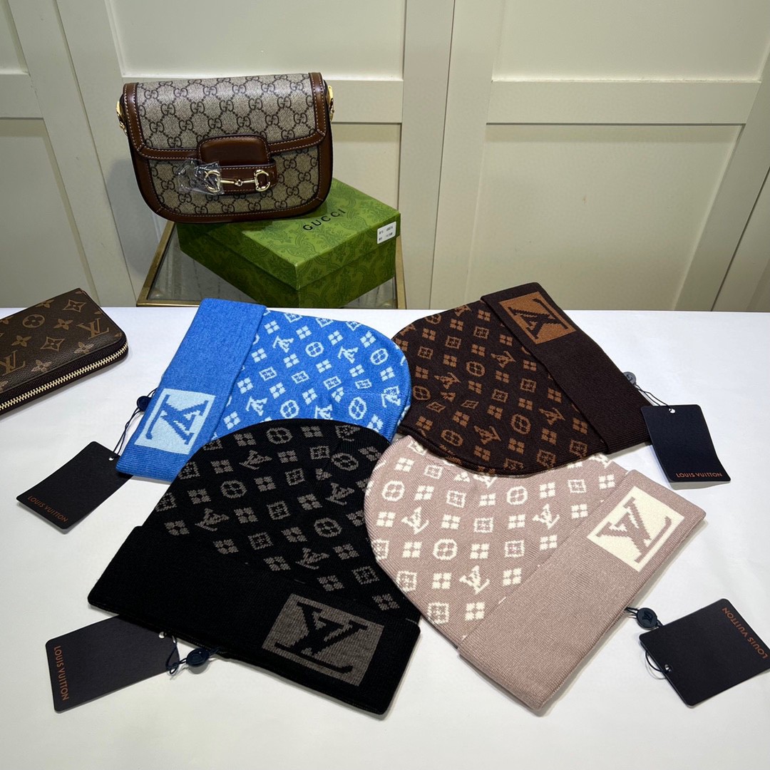 [TOP] Louis Vuitton LV Knitted Hat - 4 Colors