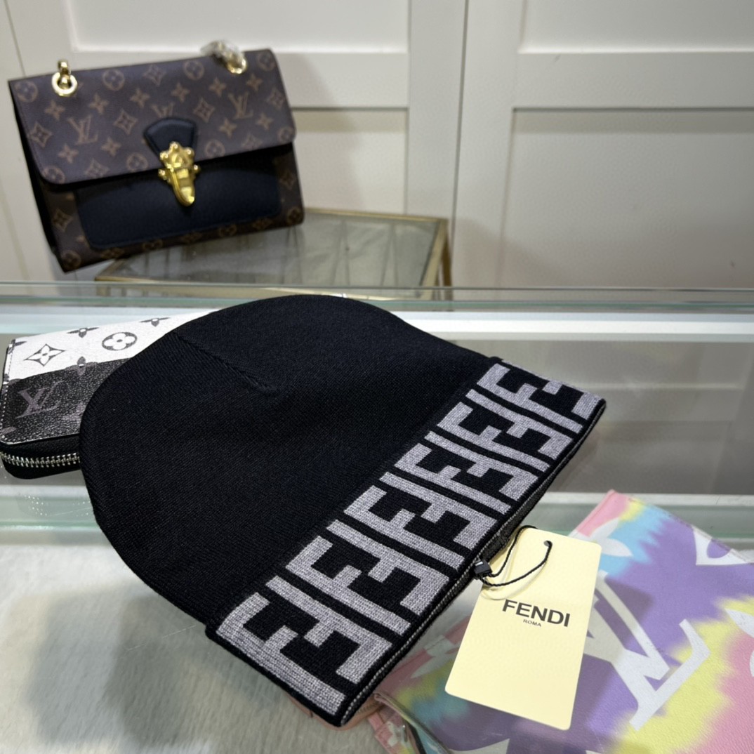 [TOP] FENDI FF Knitted Hat - 4 Colour