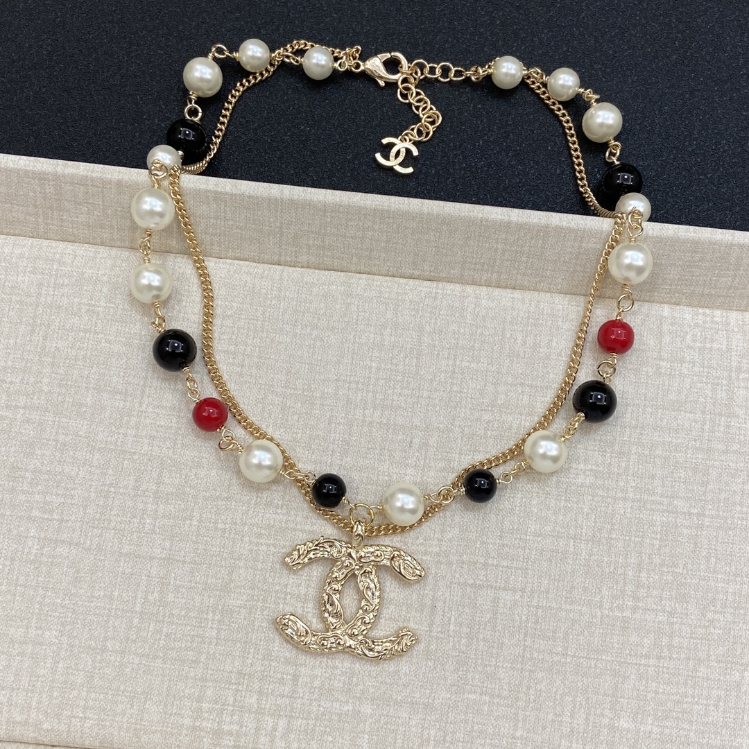 [TOP] CHANEL Necklace with Colored Beads - Gold