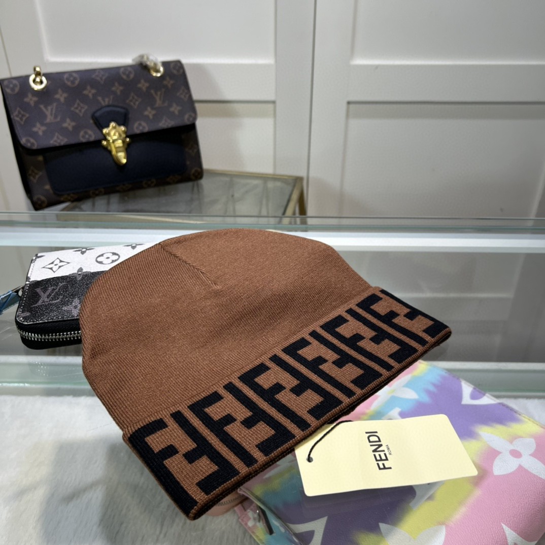 [TOP] FENDI FF Knitted Hat - 4 Colour