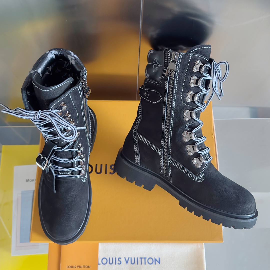 [TOP] Louis Vuitton LV  x Timberland Short Boots - 2 Colors