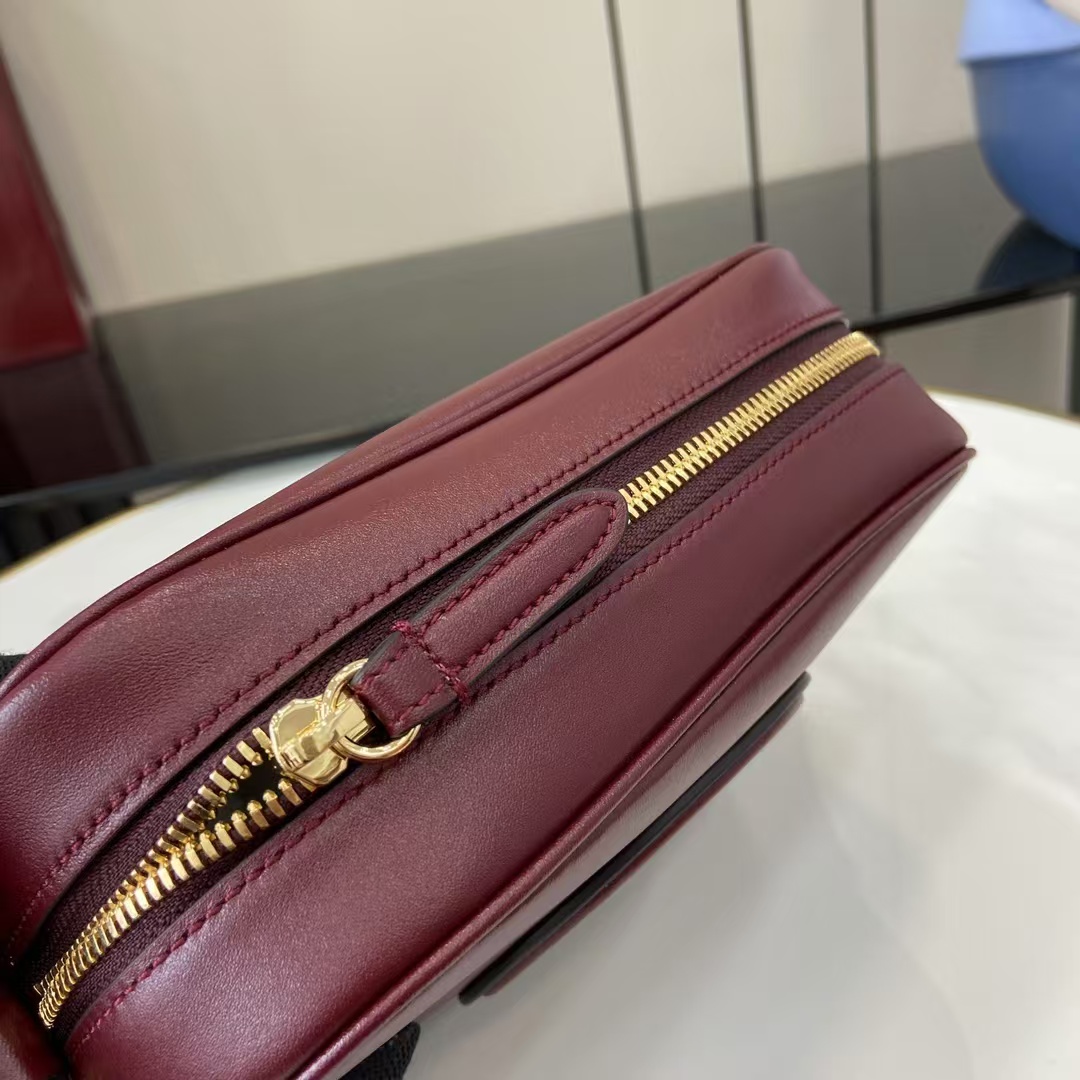 [TOP] GUCCI Blondie Mini Shoulder Bag 21x 15.5x 8cm - Dark Red