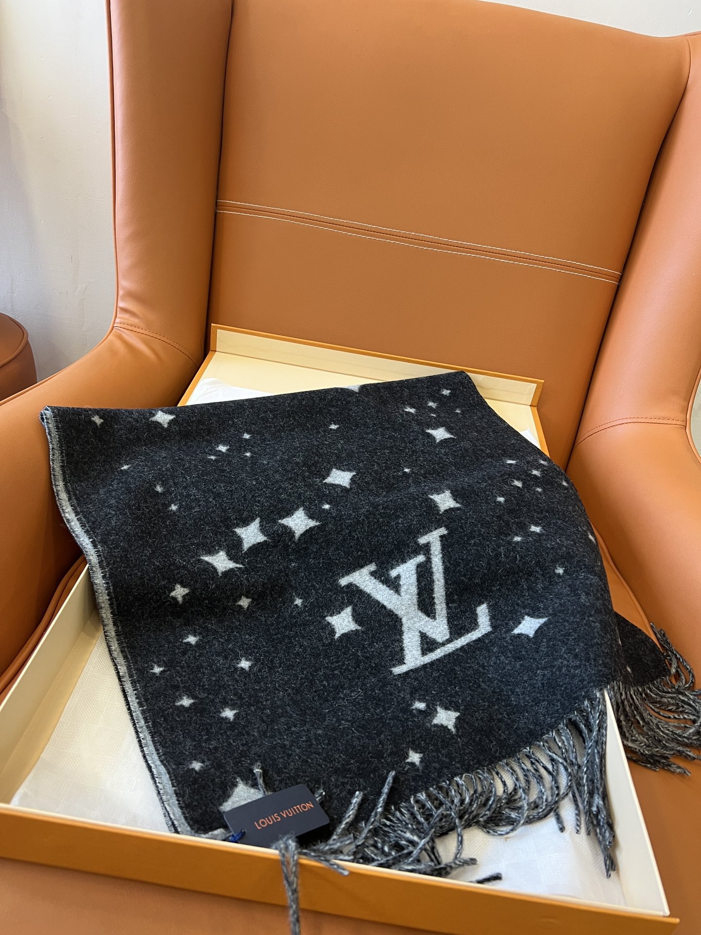 [TOP] Louis Vuitton LV Scarf 180x45cm - Black