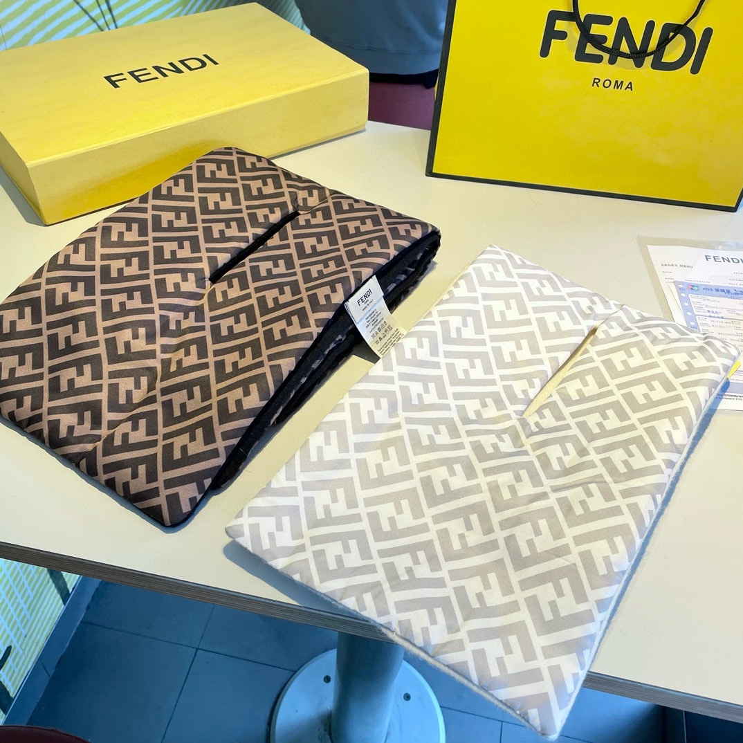 [TOP] FENDI FF  Cashmere Scarf 110*20cm - 2 Colors