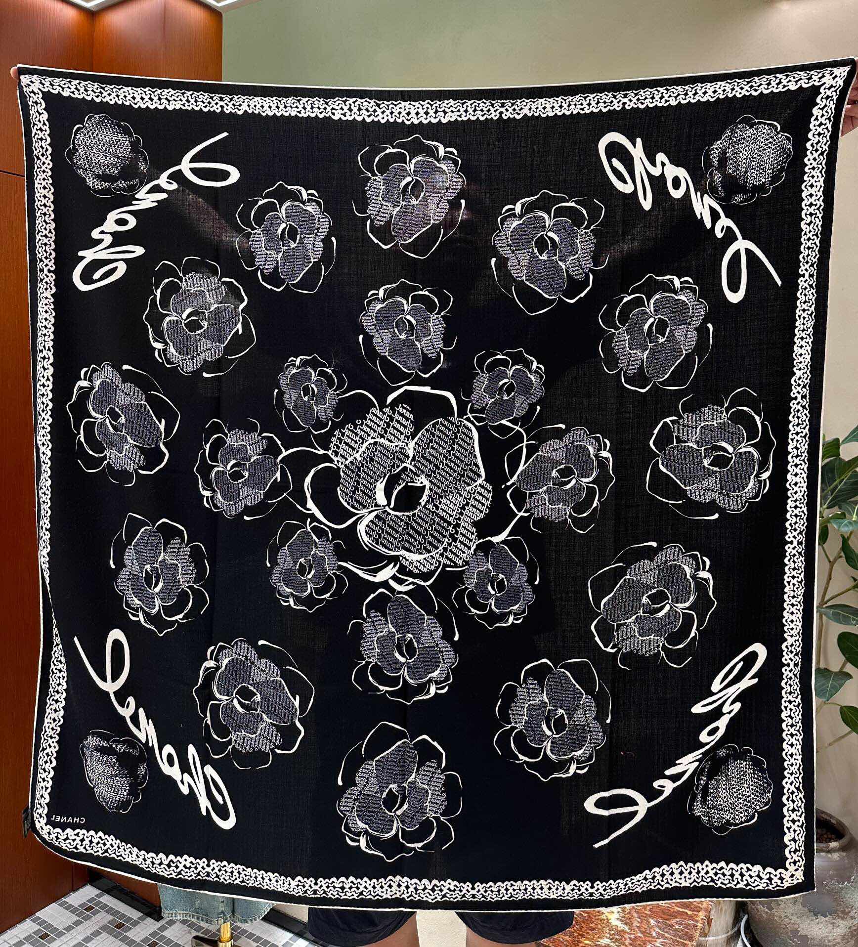 [TOP] CHANEL  Square Scarf 140×140cm - 2 Colors