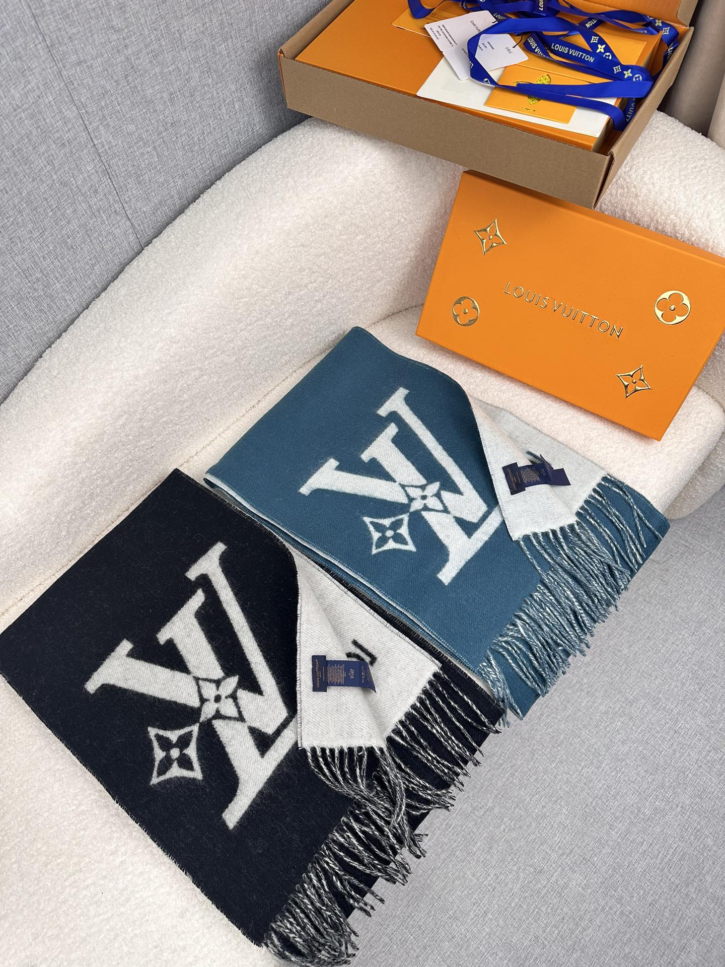 [TOP] Louis Vuitton LV Wool Scarf 30*180cm - 2 Color
