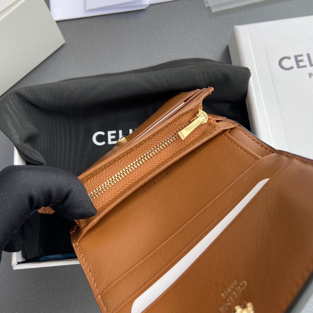[TOP] CELINE Triomphe Logo Print Wallet 11x9x3cm - Tan/Monogram