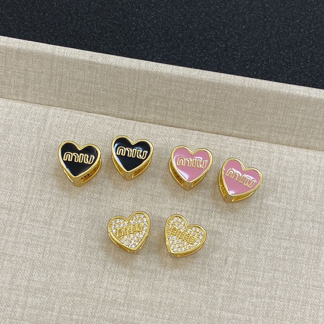 [TOP] Miu Miu Heart Shape Earrings - 4 Colors