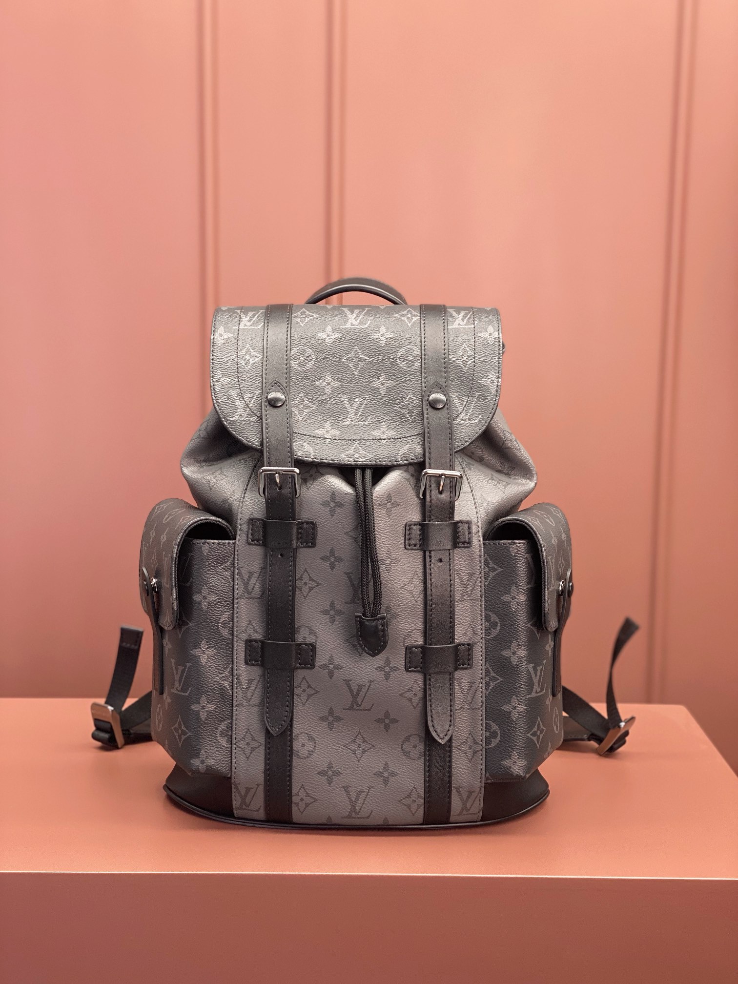 [TOP] Louis Vuitton LV L*V Christopher Monogram Backpack - Monogram
