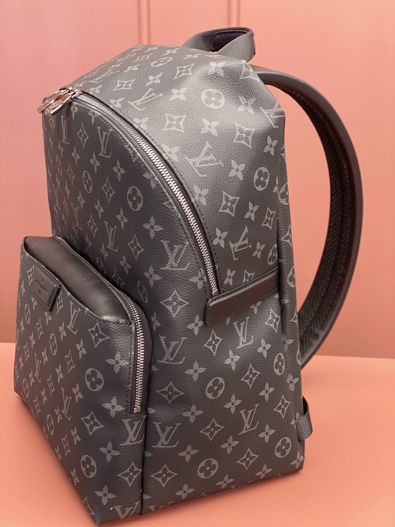 [TOP] Louis Vuitton LV L*V Discovery Backpack 30x40x20cm - Monogram