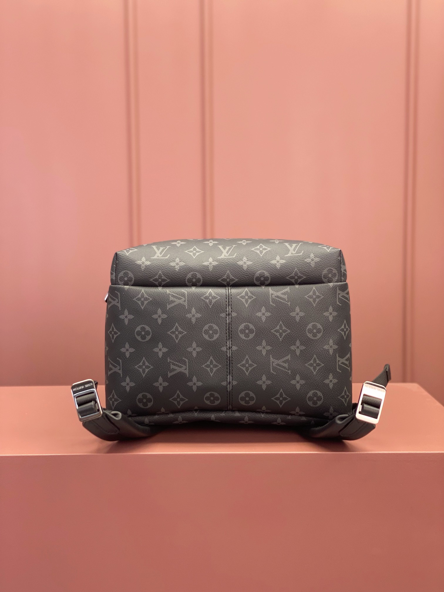 [TOP] Louis Vuitton LV L*V Discovery Backpack 30x40x20cm - Monogram