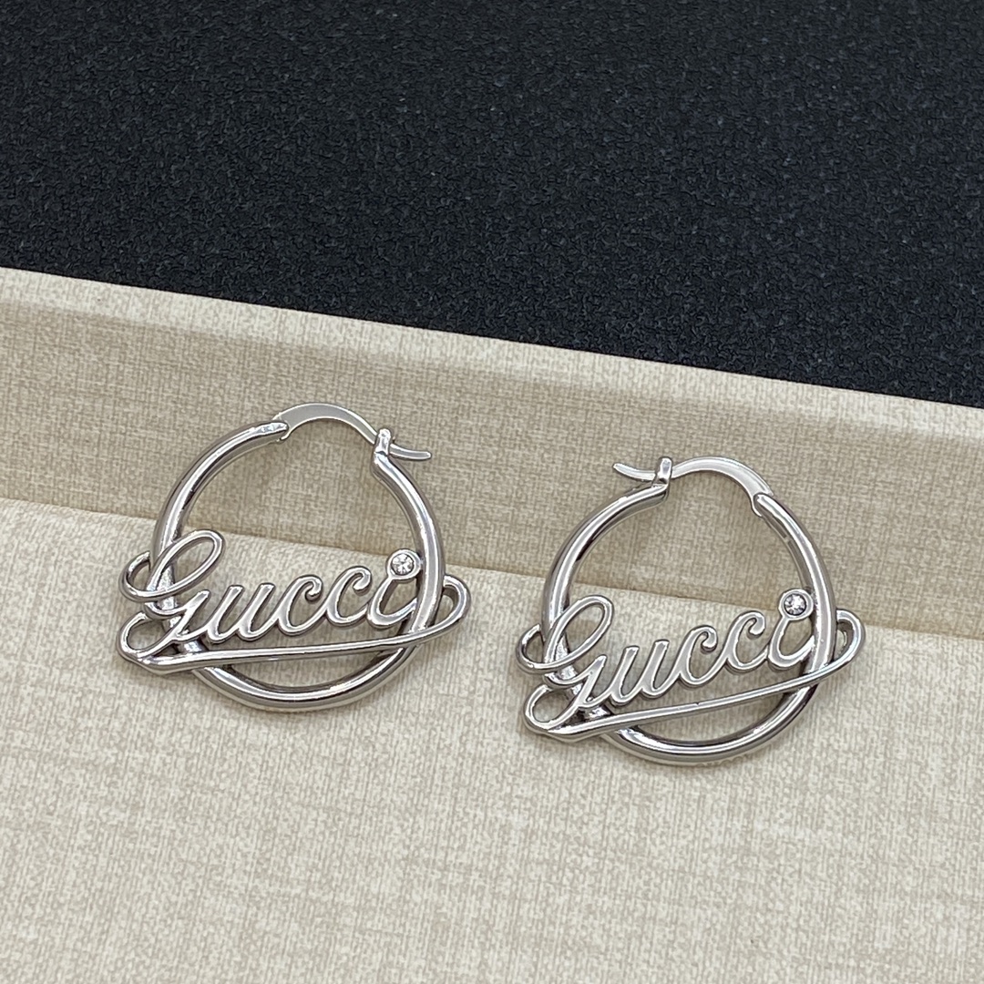 [TOP] GUCCI Circle Earrings with Letters - Silver/Gold