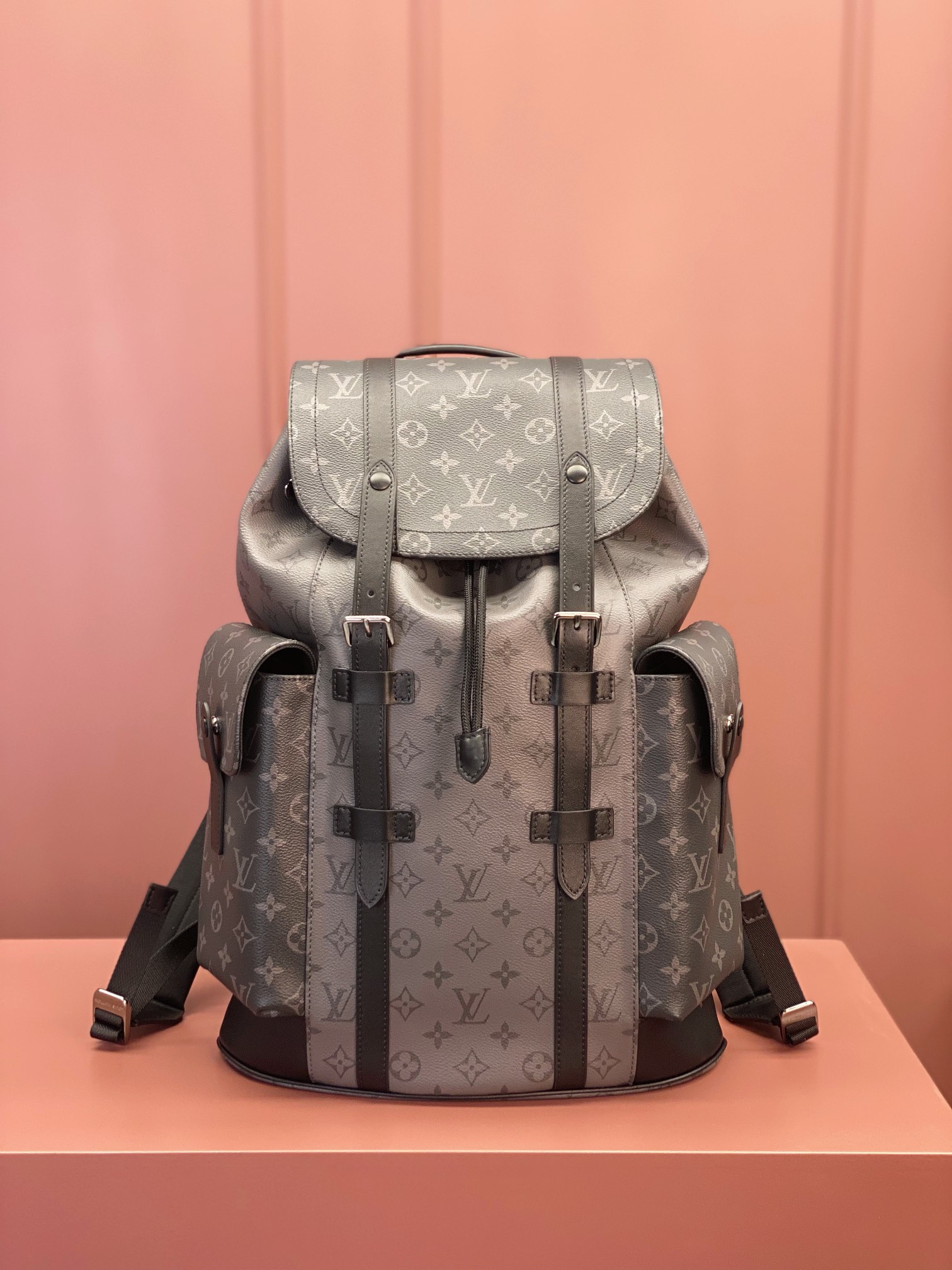 [TOP] Louis Vuitton LV L*V Christopher Monogram Backpack - Monogram