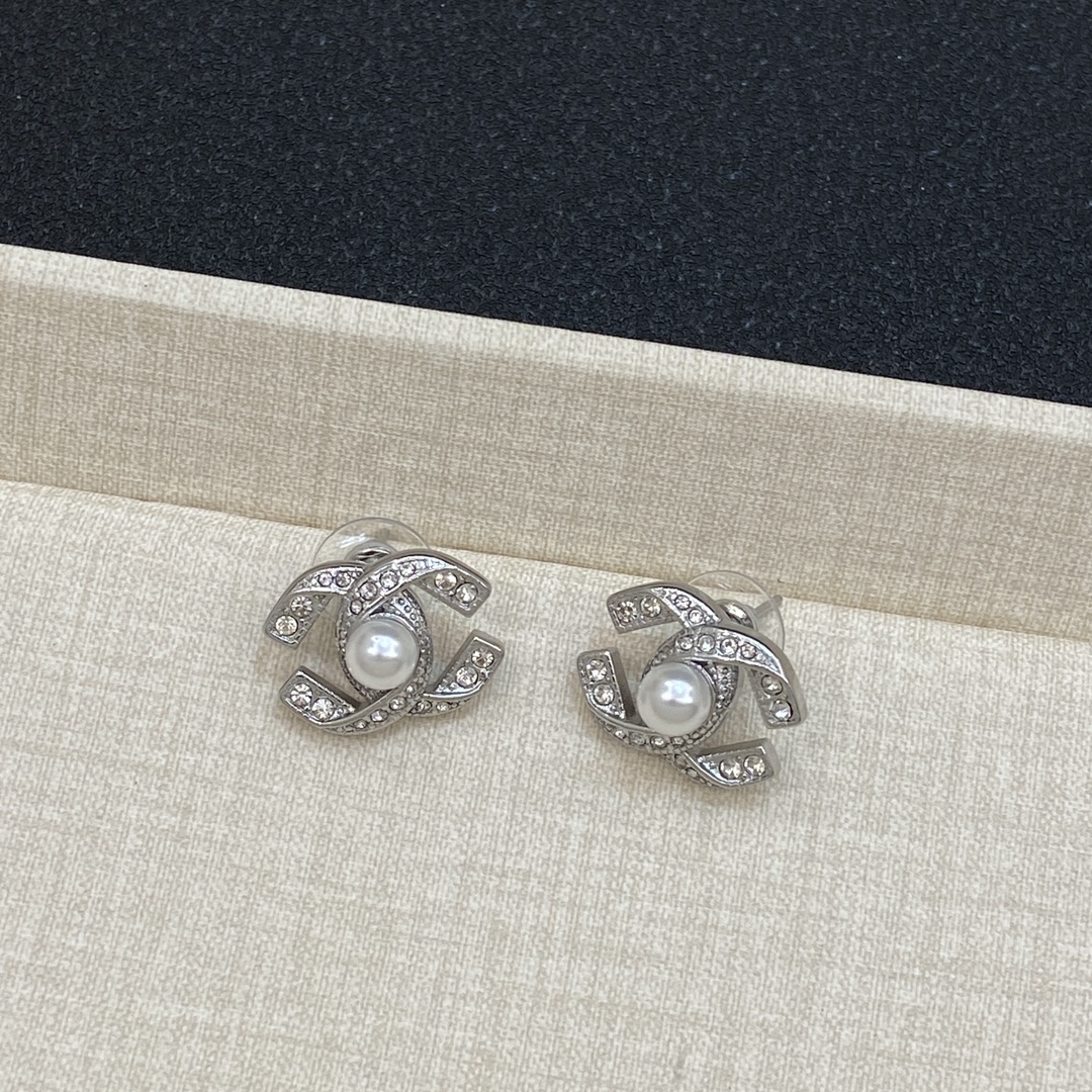 [TOP] CHANEL CC Earrings with Pearl - Gold/Silver