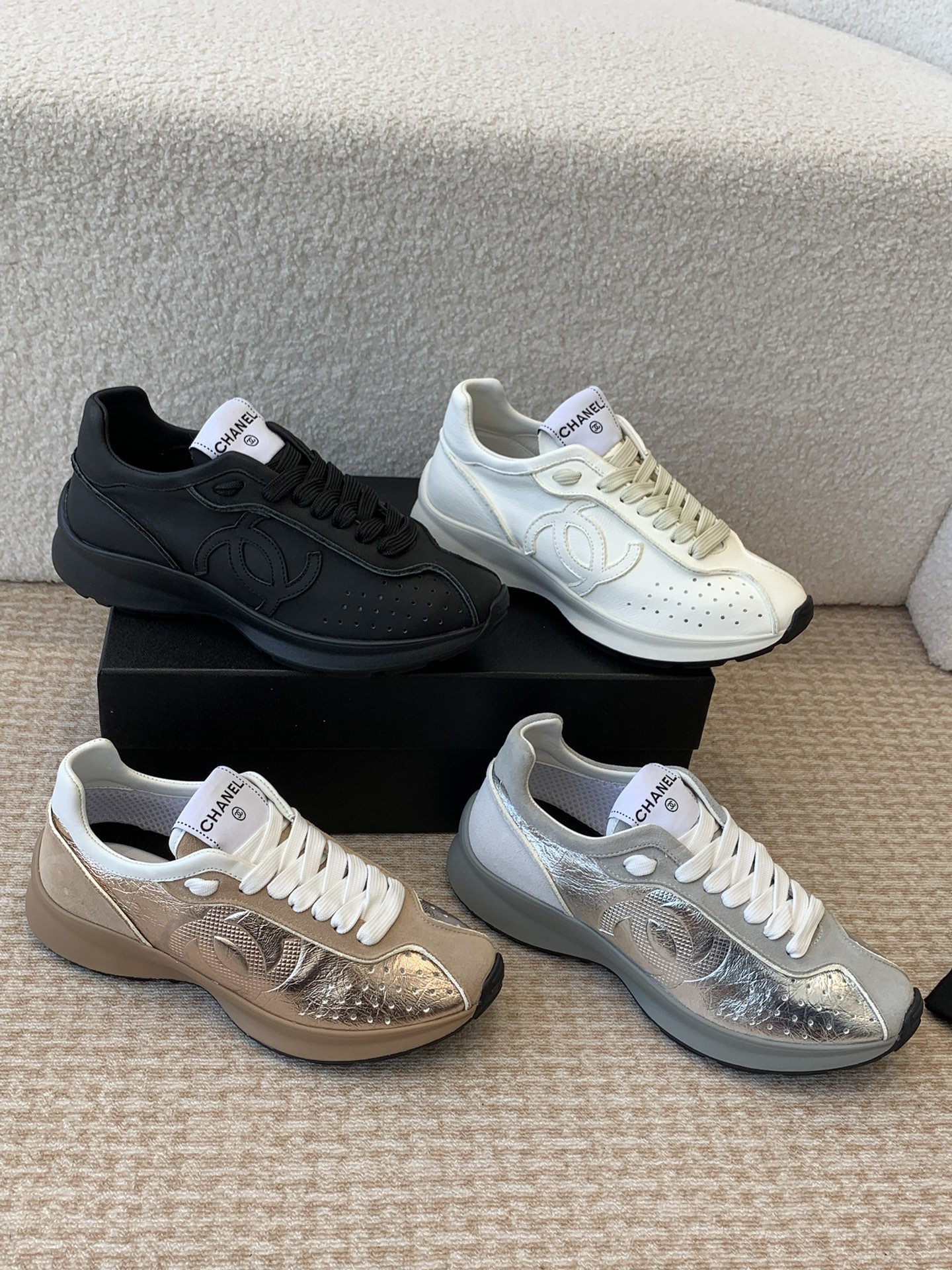 [TOP] CHANEL CC  25C Sneakers - 4 Color