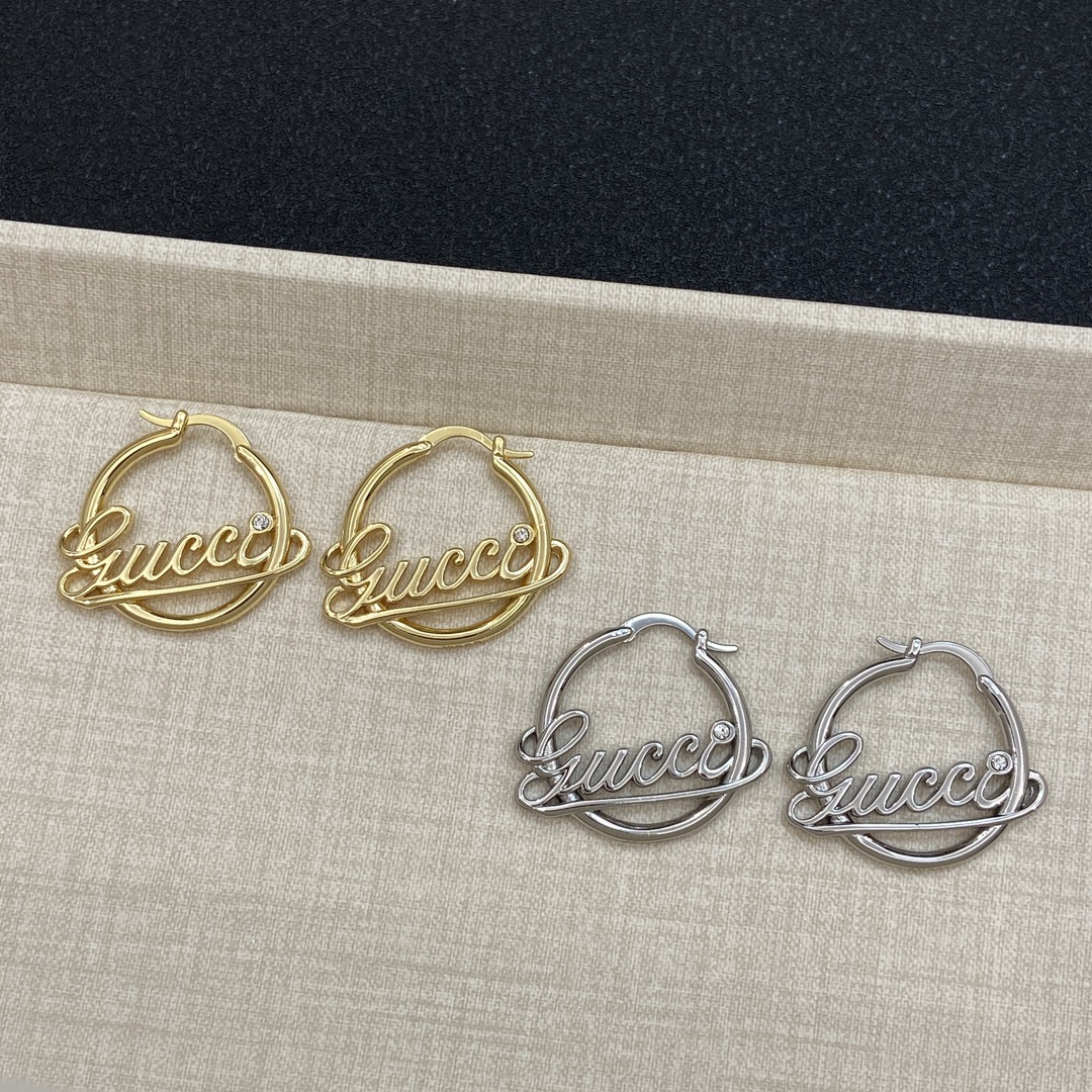 [TOP] GUCCI Circle Earrings with Letters - Silver/Gold