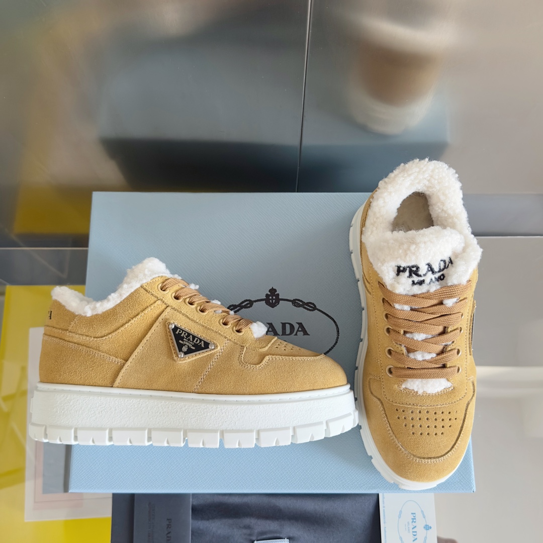 [TOP] PRADA  Sneakers - 3 Colors