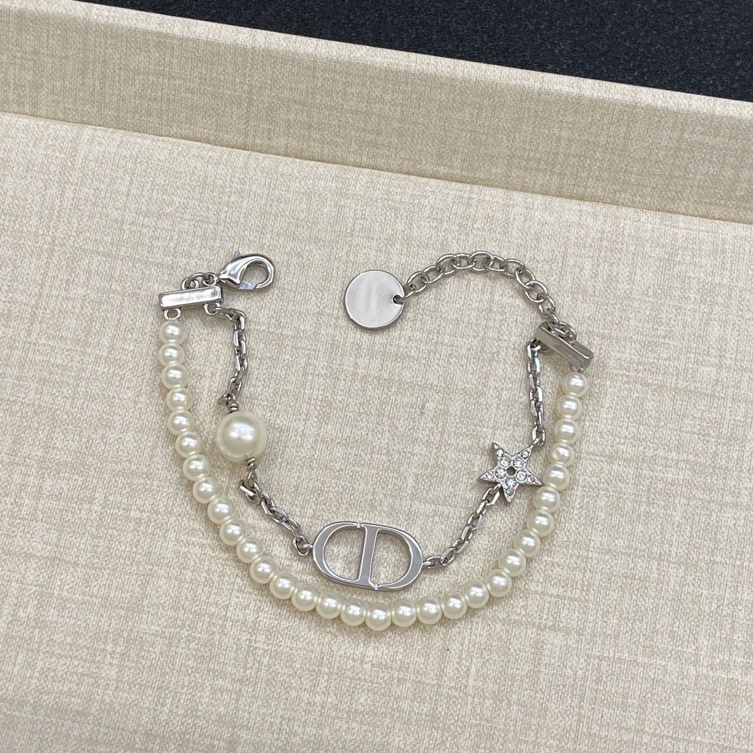 [TOP] Christian Dior CD Pearl Bracelet - Gold/Silver