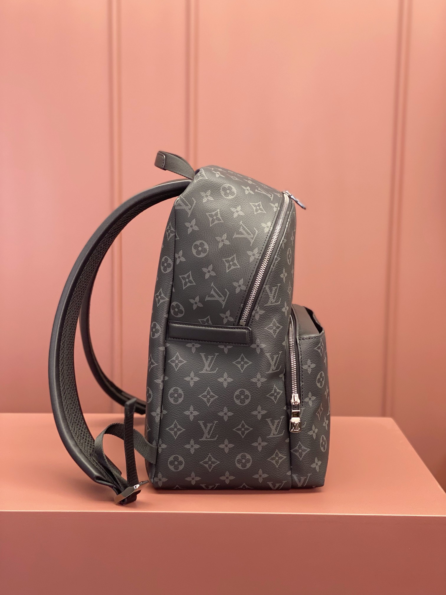 [TOP] Louis Vuitton LV L*V Discovery Backpack 30x40x20cm - Monogram