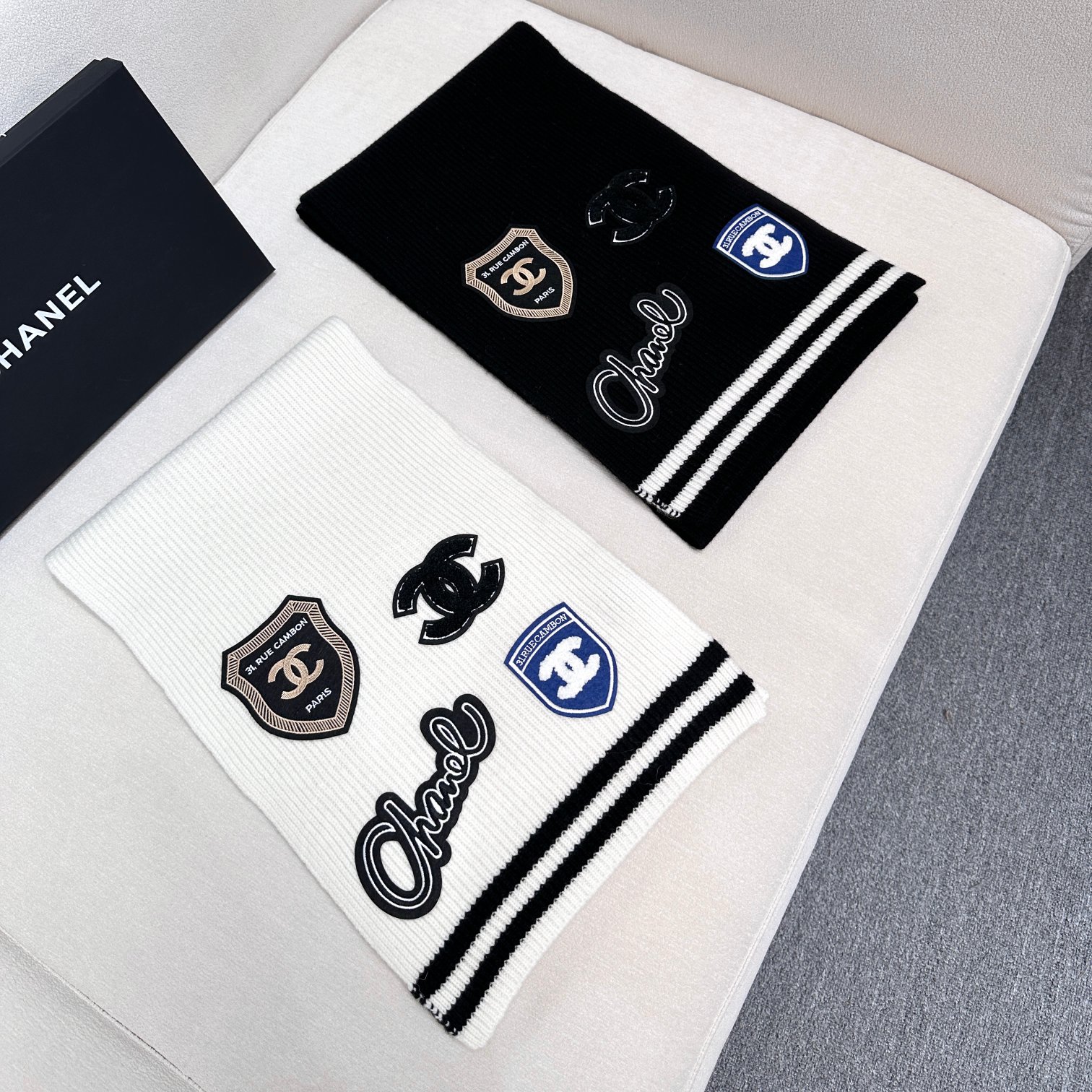 [TOP] CHANEL CC Wool Scarf 30*180cm - 2 Colors