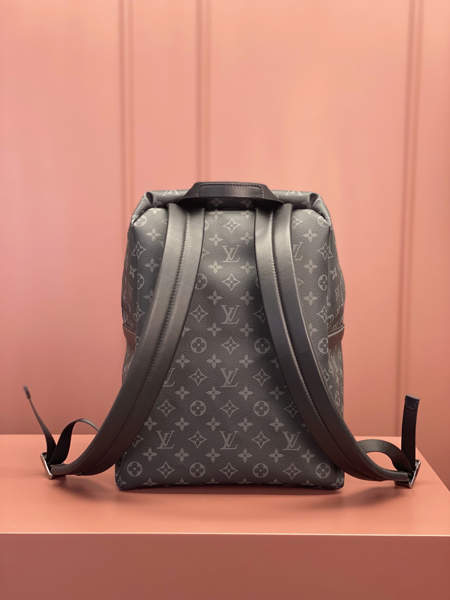 [TOP] Louis Vuitton LV L*V Discovery Backpack 30x40x20cm - Monogram