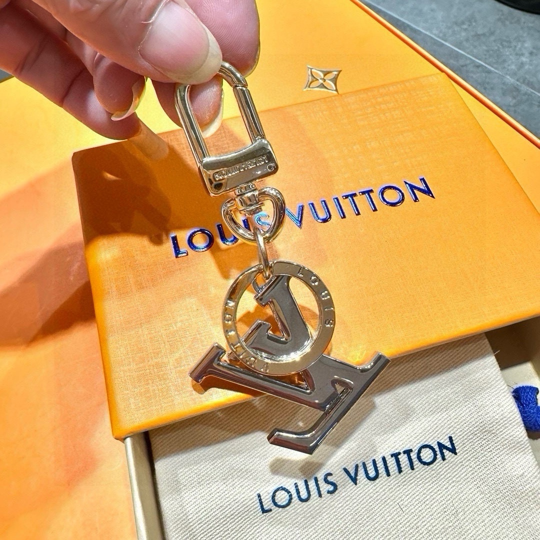 [TOP] Louis Vuitton LV Key Chain - 2 Colour