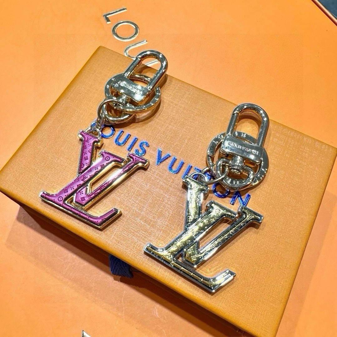 [TOP] Louis Vuitton LV Key Chain - 2 Colour