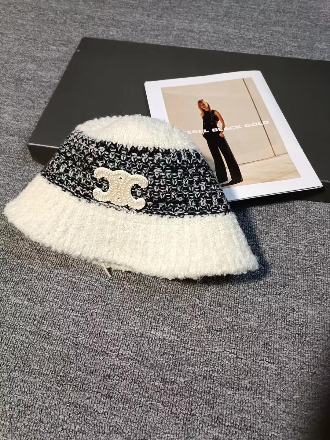 [TOP] CELINE Striped Bucket Hat - 3 Colour