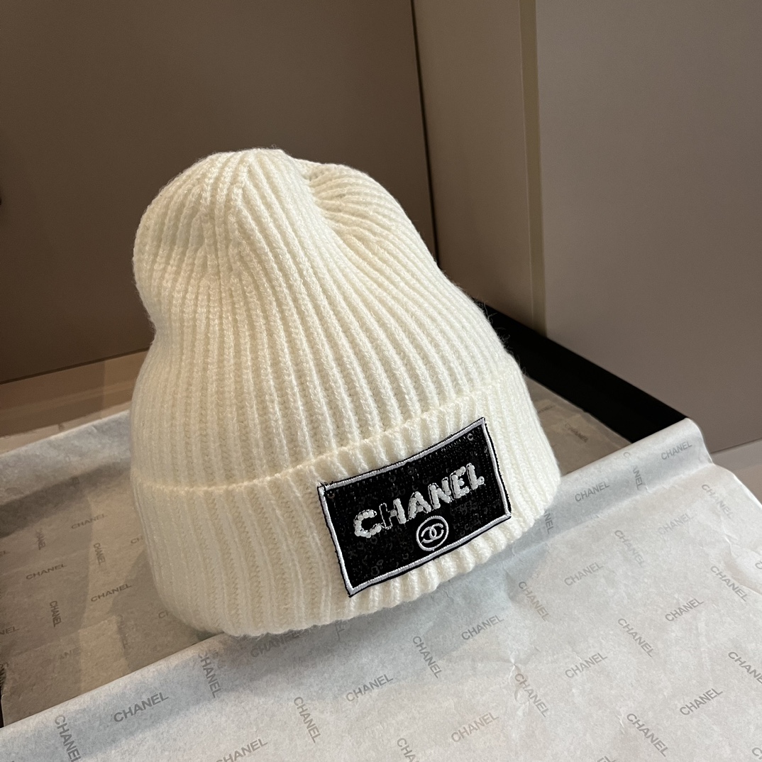 [TOP] CHANEL Knitted Woolen Hat - 2 Color