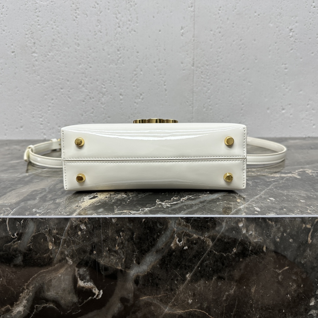 [TOP] CELINE Triomphe Bag Patent Leather 20.5x13 x8cm - 2 Colour