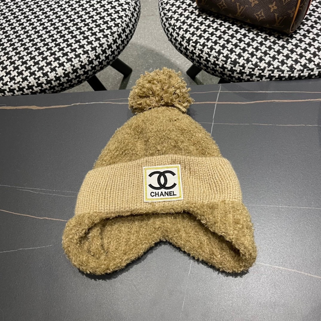 [TOP] CHANEL Knit Hat With Ear Protection - 2 Color