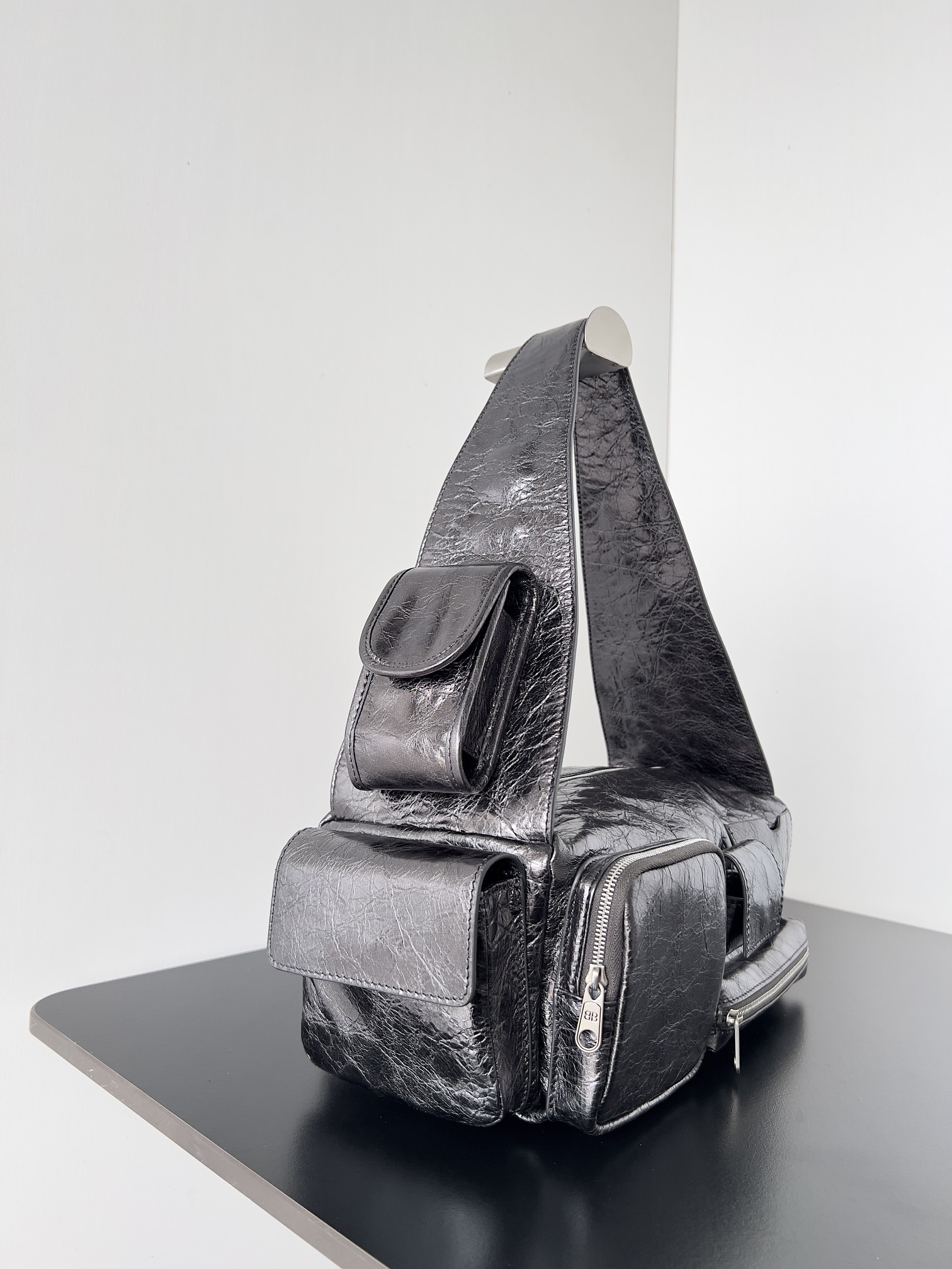 [TOP] BALENCIAGA Superbusy Series Sheepskin Shoulder Bag  32 x  12 x 10 cm/35 x 12 x 11 cm  -Sliver