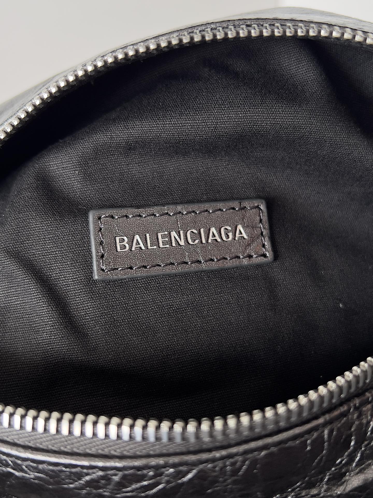 [TOP] BALENCIAGA Superbusy Series Sheepskin Shoulder Bag  32 x  12 x 10 cm/35 x 12 x 11 cm  -Sliver