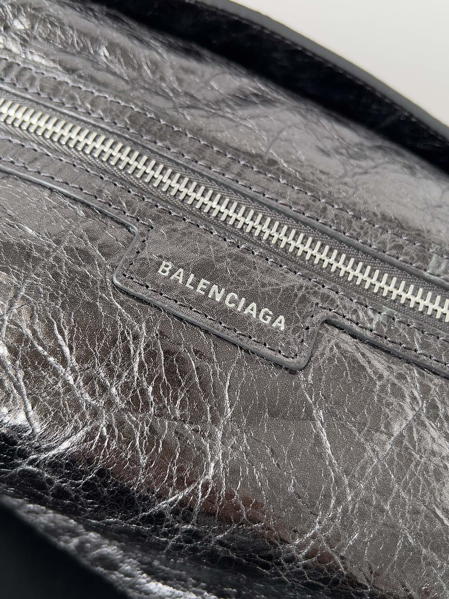 [TOP] BALENCIAGA Superbusy Series Sheepskin Shoulder Bag  32 x  12 x 10 cm/35 x 12 x 11 cm  -Sliver