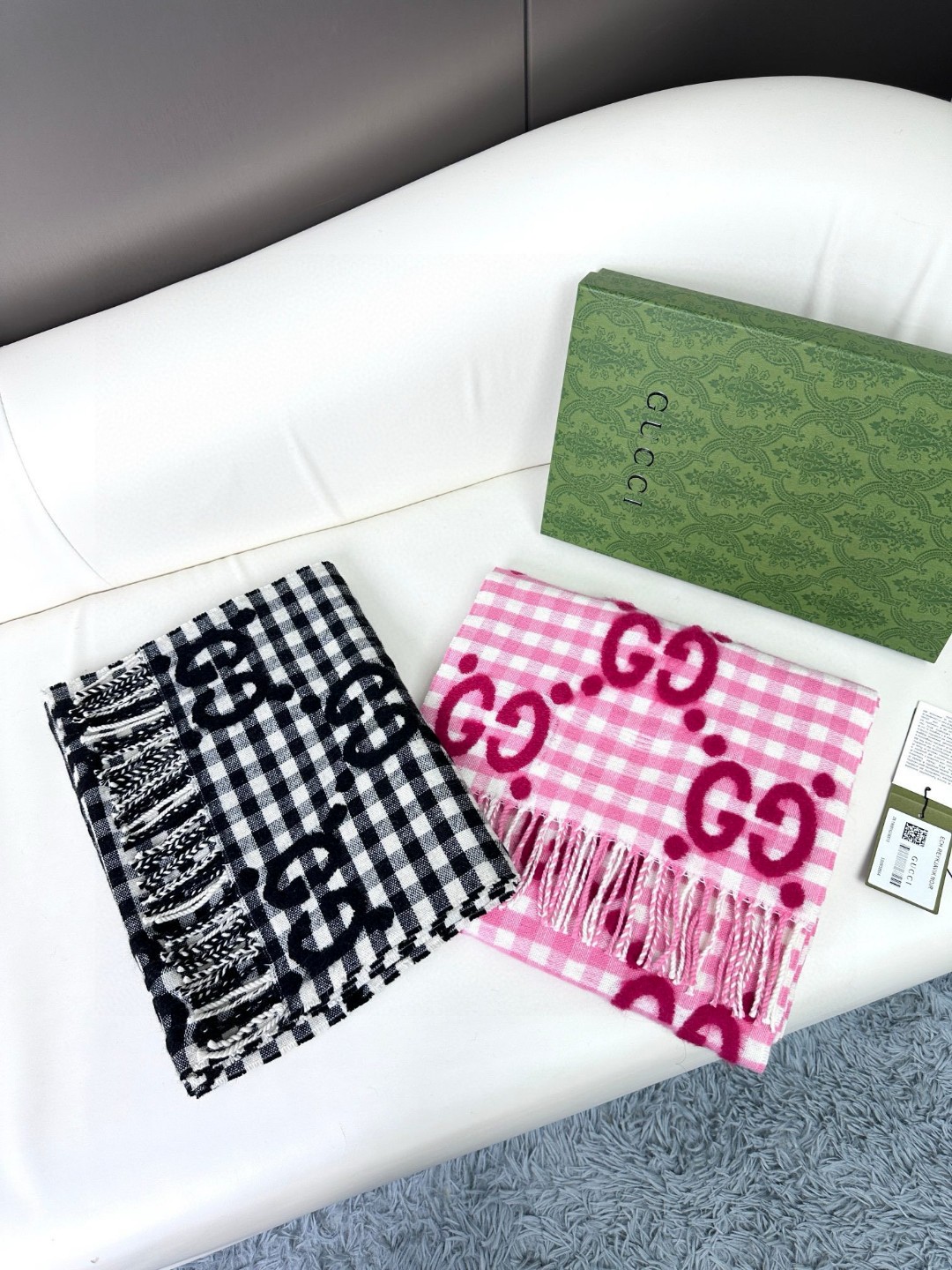 [TOP] GUCCI Cashmere Scarf  35x 220cm - 2 Colors