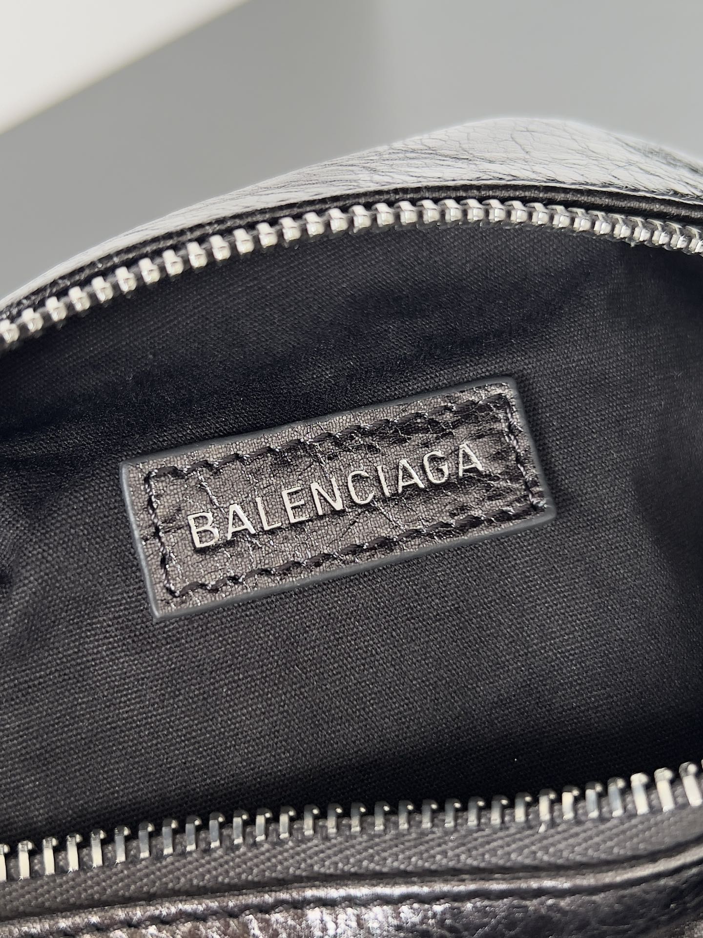 [TOP] BALENCIAGA Superbusy Series Sheepskin Shoulder Bag  32 x  12 x 10 cm/35 x 12 x 11 cm  -Sliver