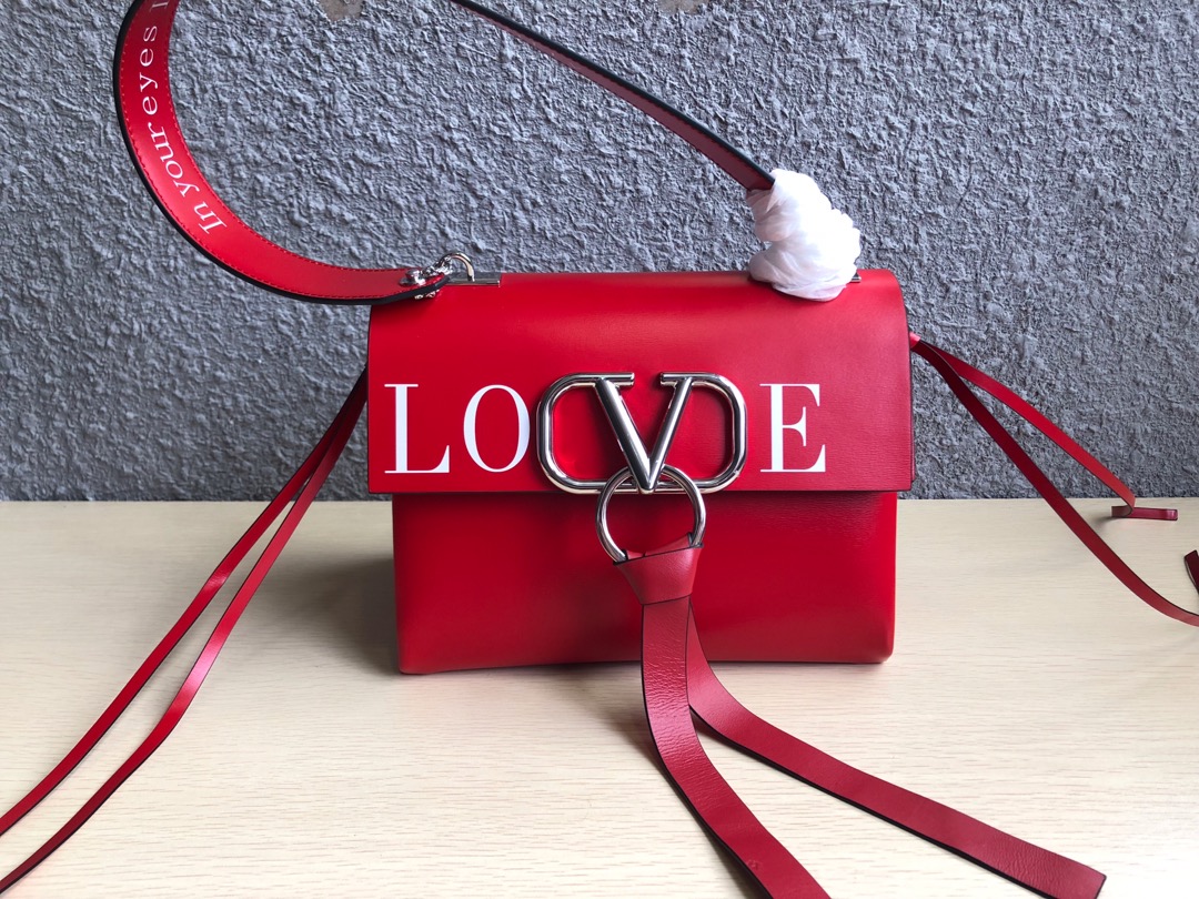 [TOP] VALENTINO GARAVANI VRing Love Shoulder Bag Leather Small 24 x 19 x 16 cm - 2 Color