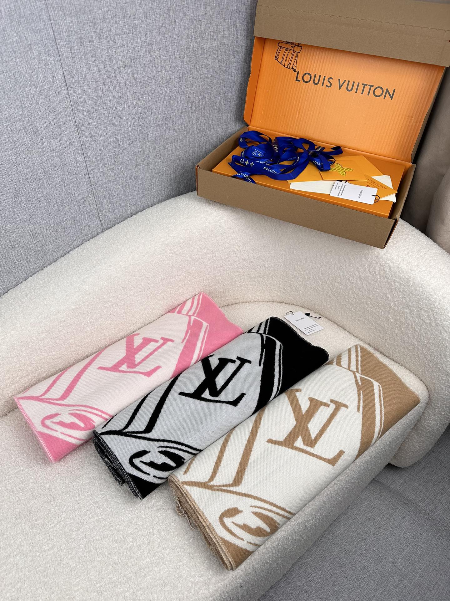 [TOP] Louis Vuitton LV Wool Scarf 45 x 215cm - 3 Color