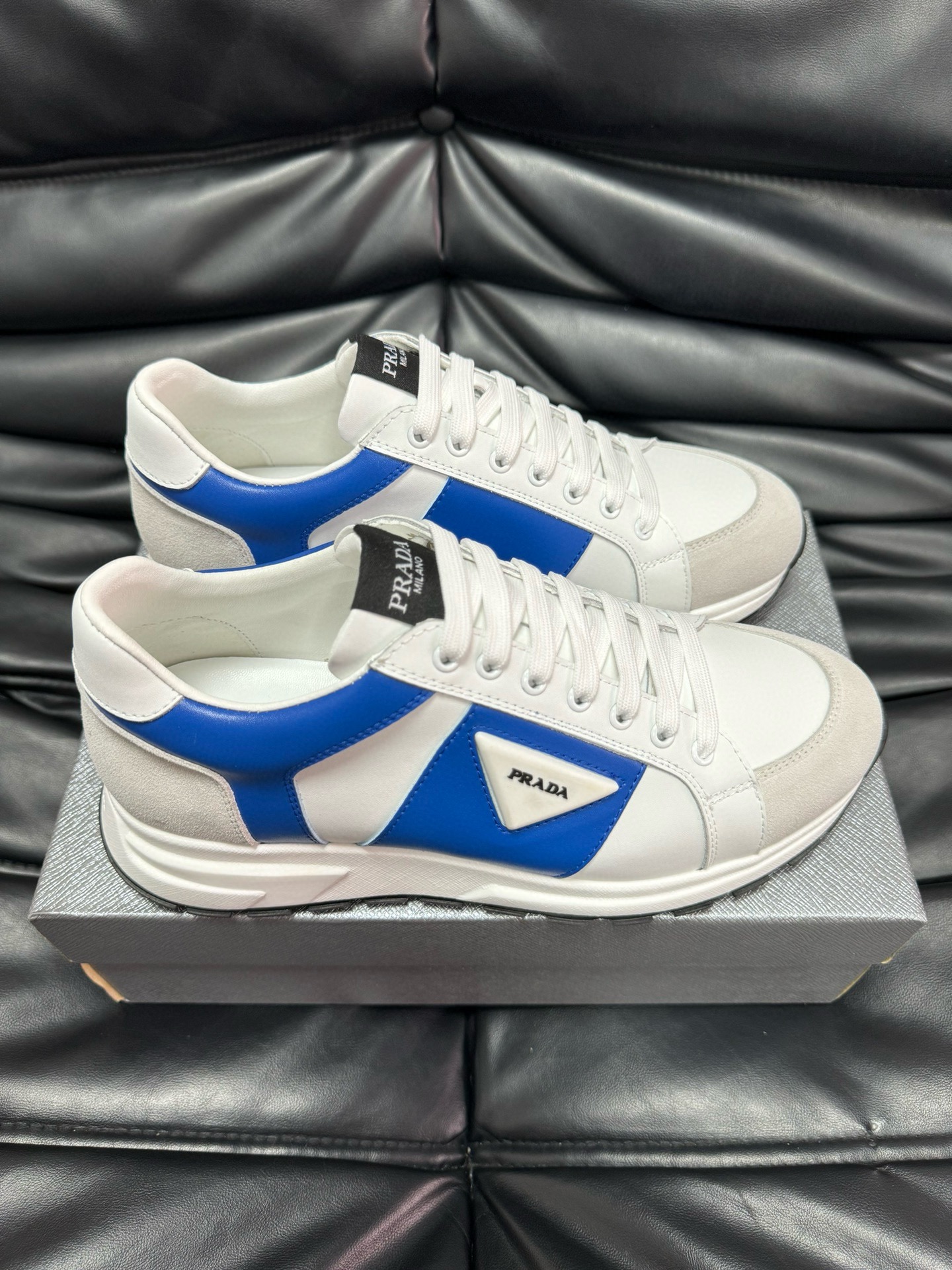 [TOP] PRADA Men's Shoes - White