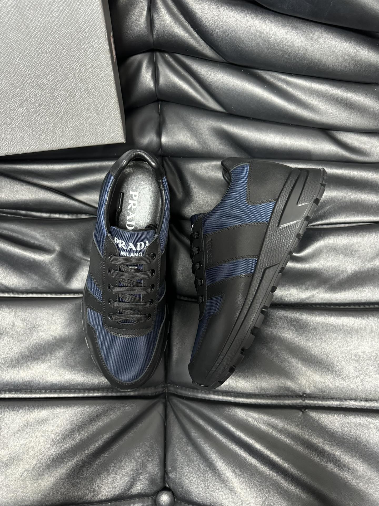 [TOP] PRADA Men's Shoes - Black and Blue