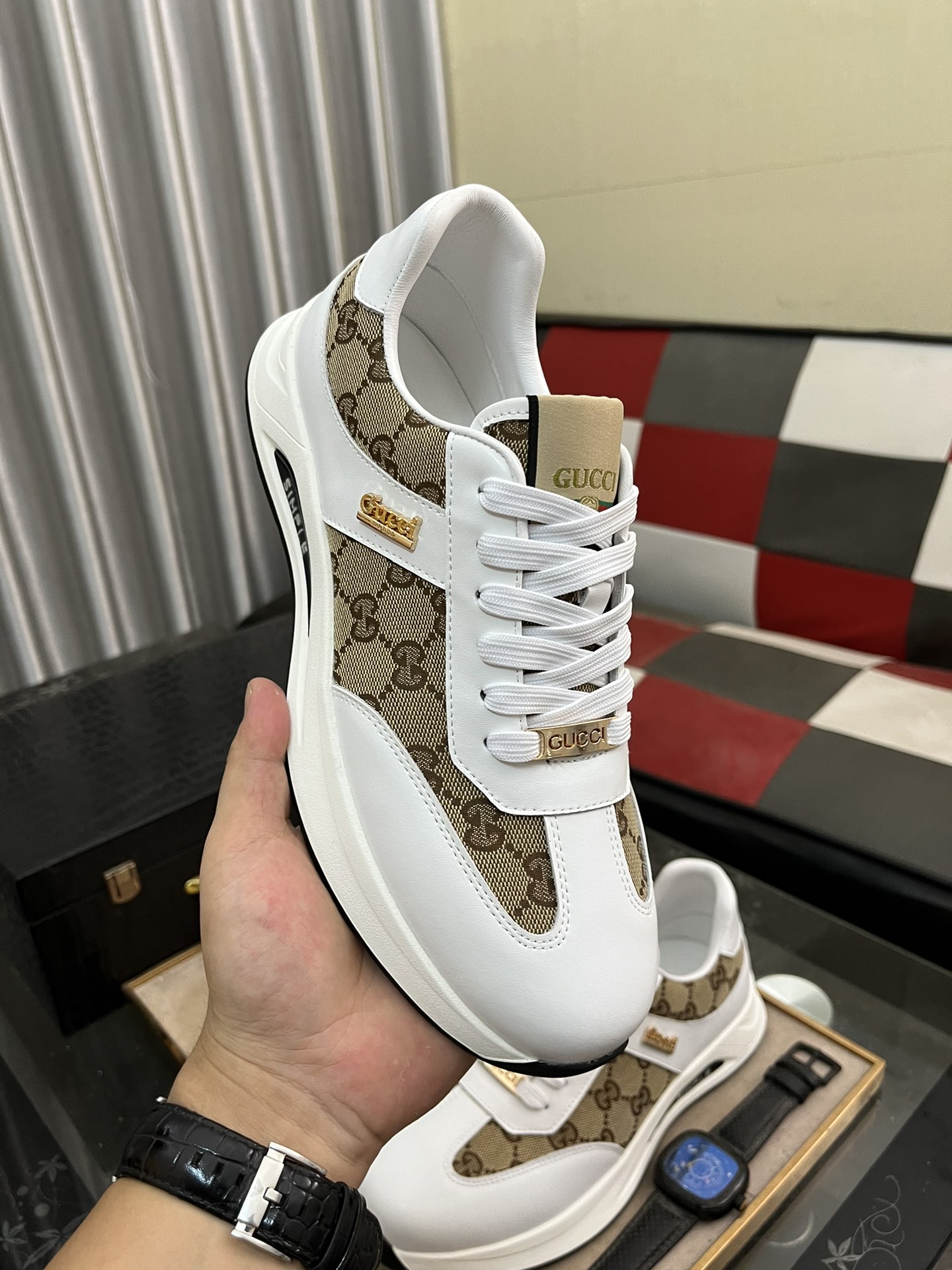 [TOP] GUCCI Men's SNEAKER-White and Brown