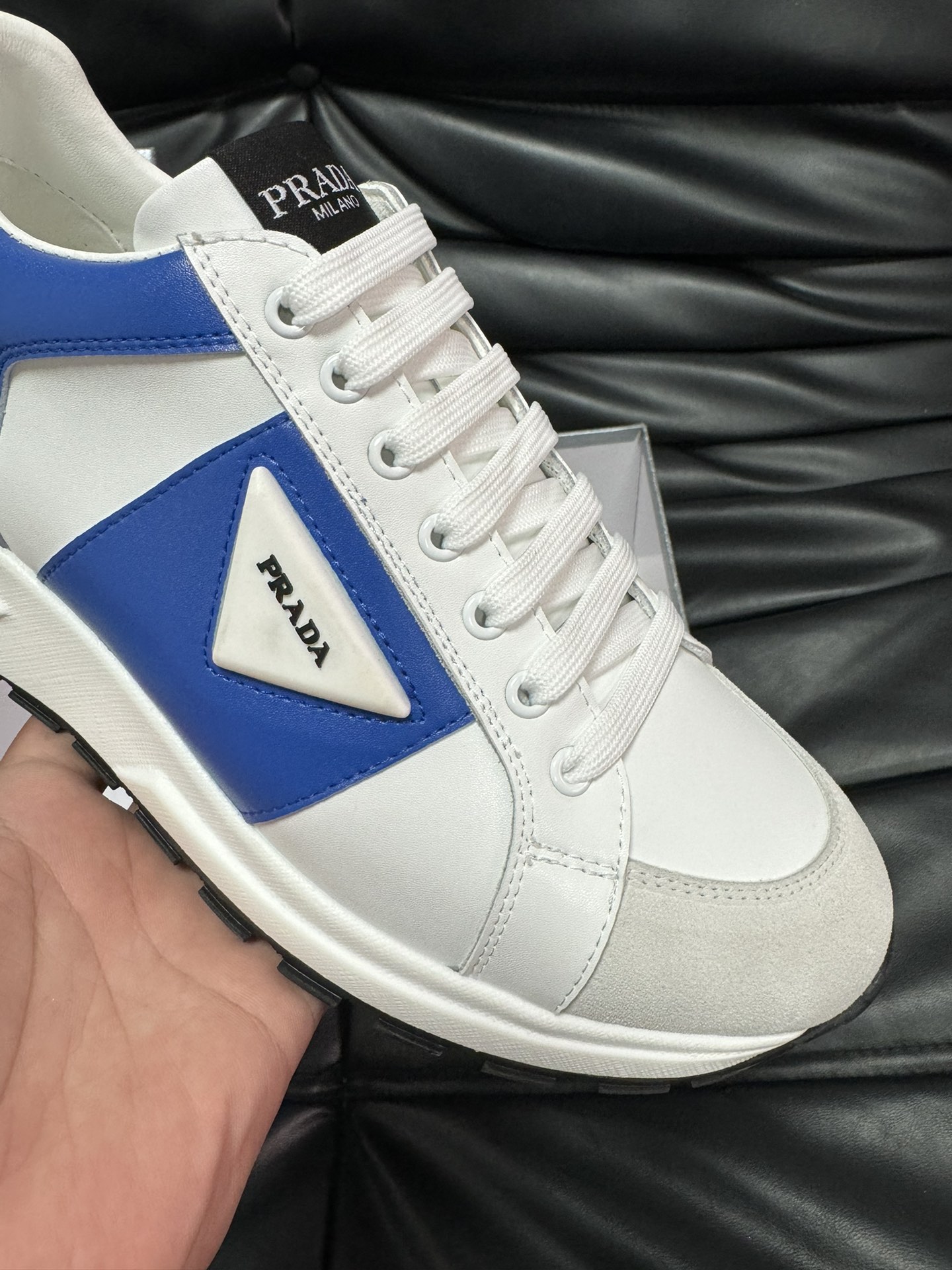 [TOP] PRADA Men's Shoes - White