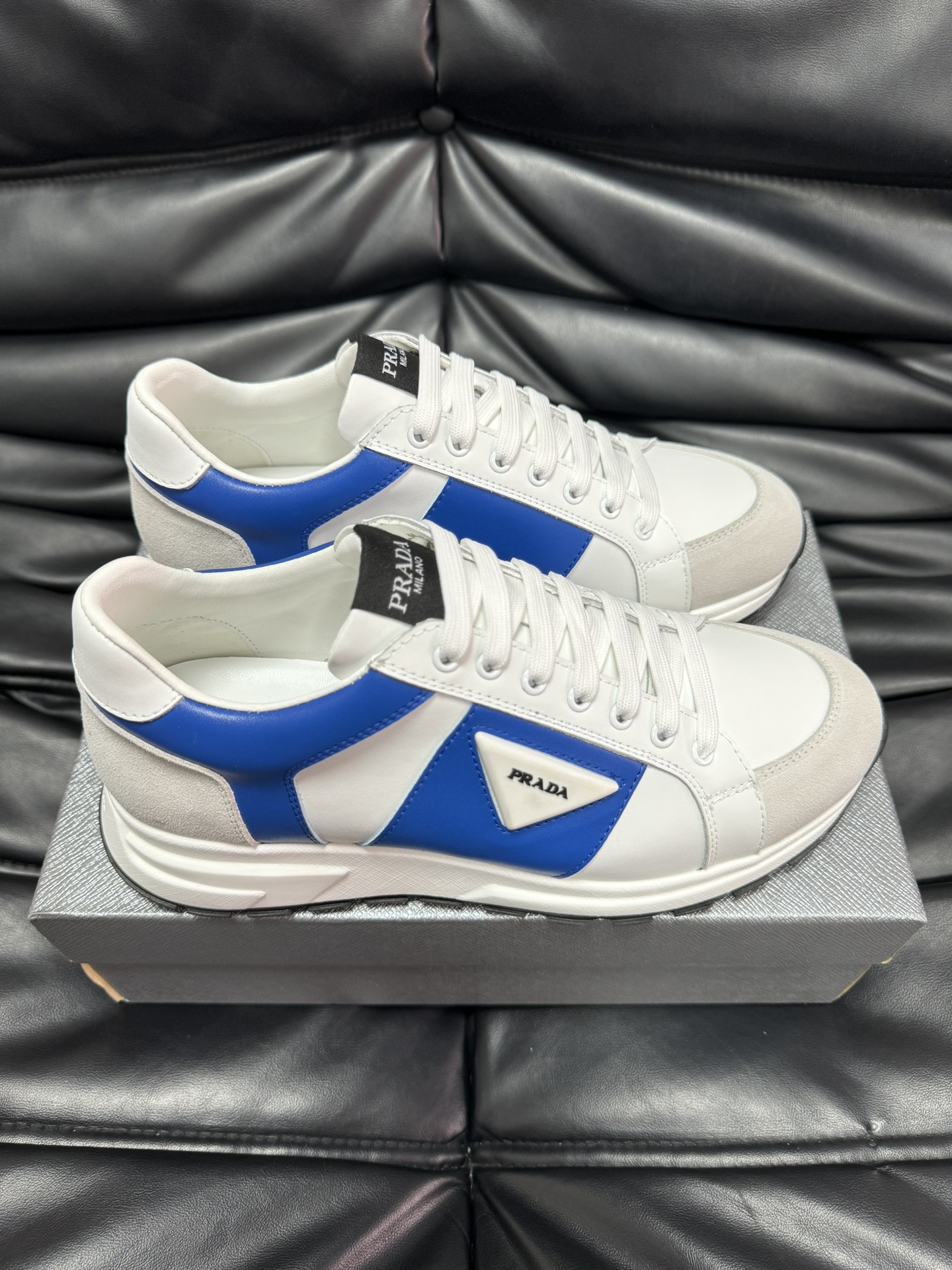 [TOP] PRADA Men's Shoes - White