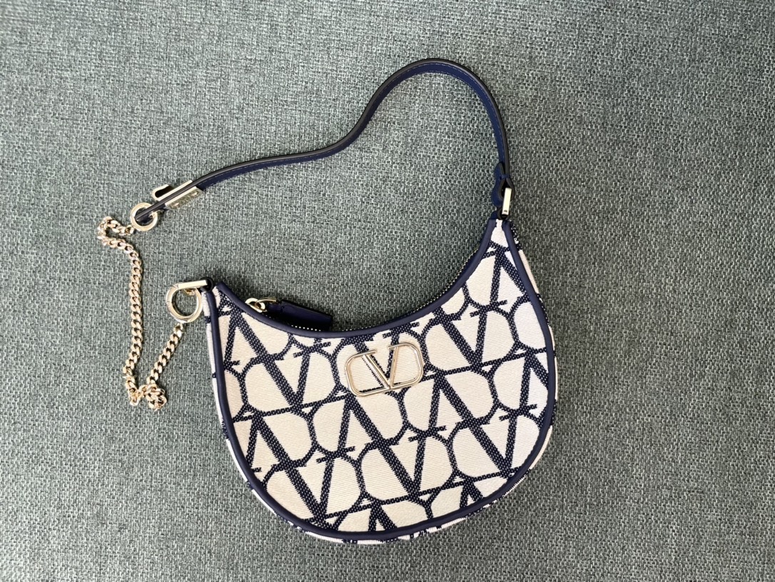 [TOP] VALENTINO VLogo Signature Toile Iconographe Shoulder Bag 20x12x4cm - 2 Colour