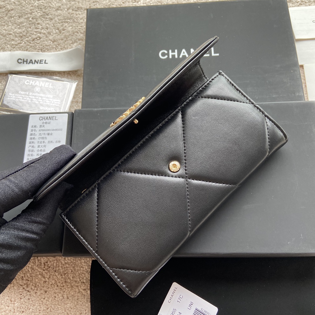 [TOP] CHANEL Wallet Lambskin 19×10.5×3cm - Black & GHW