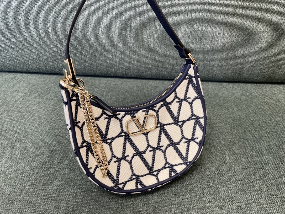 [TOP] VALENTINO VLogo Signature Toile Iconographe Shoulder Bag 20x12x4cm - 2 Colour