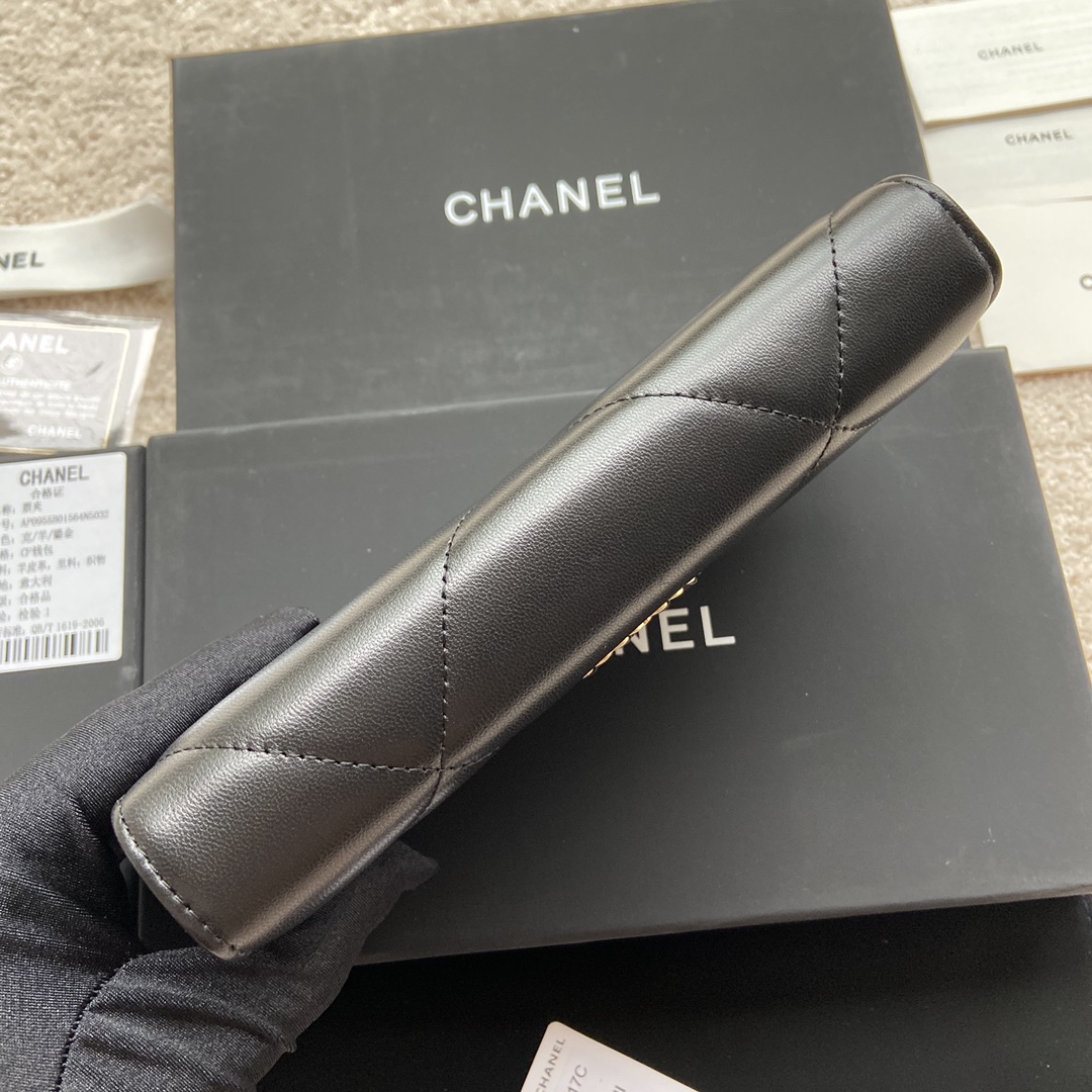 [TOP] CHANEL Wallet Lambskin 19×10.5×3cm - Black & GHW