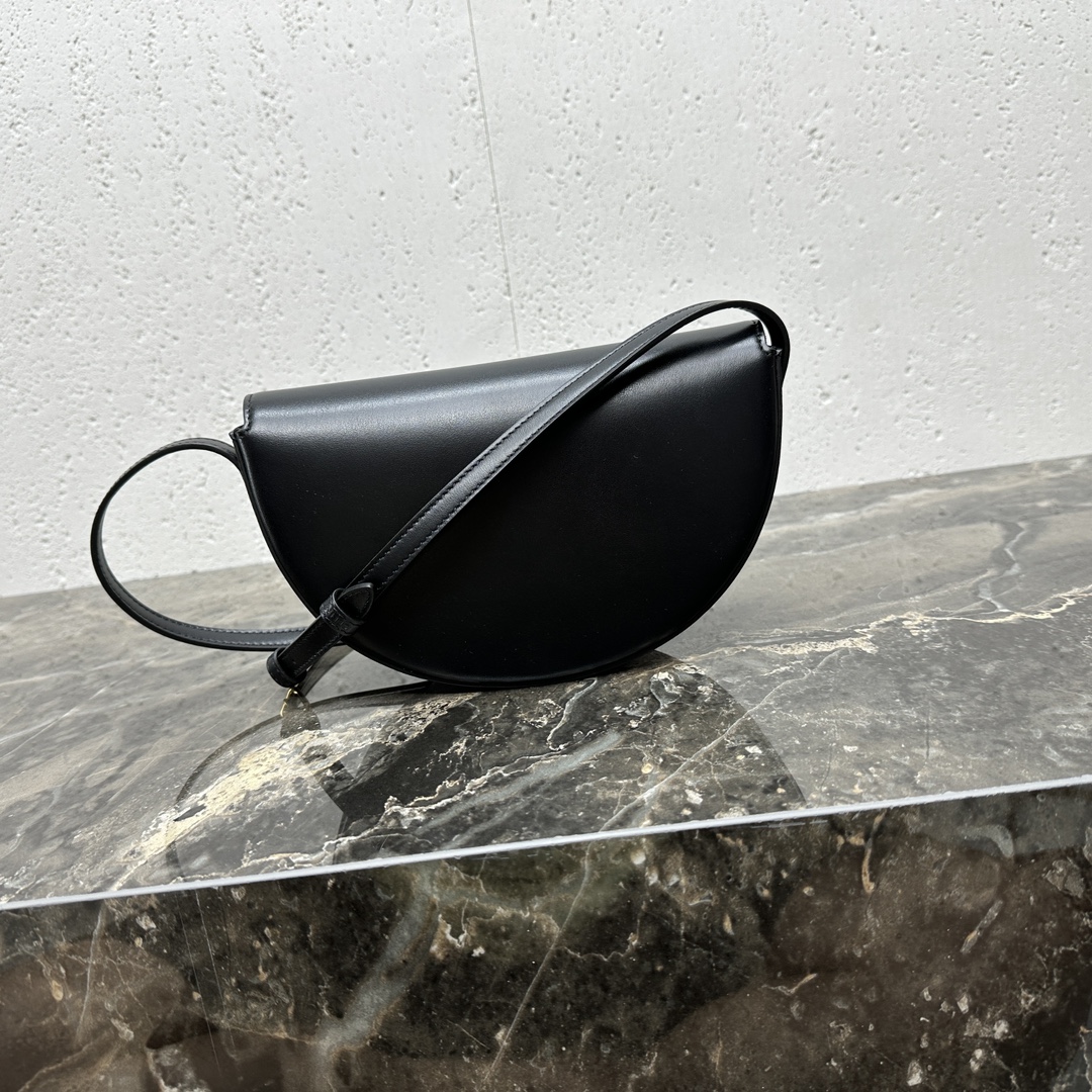 [TOP] CELINE Besace Cuir Triomphe Bag Cow Leather Handbag 23*13.5*6 - Black