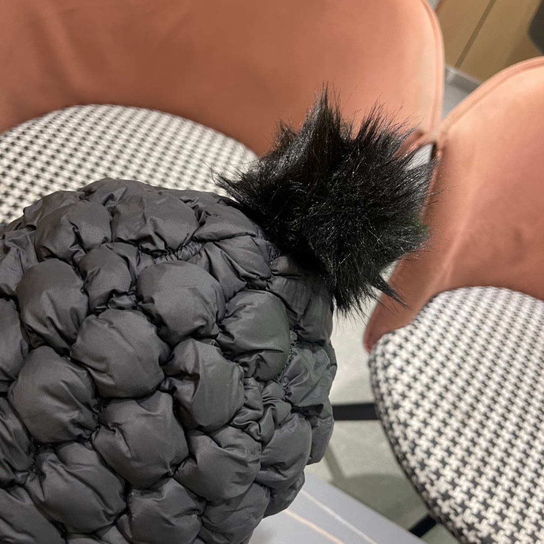 [TOP] Moncler Thickened Ear Caps - 4 Colour