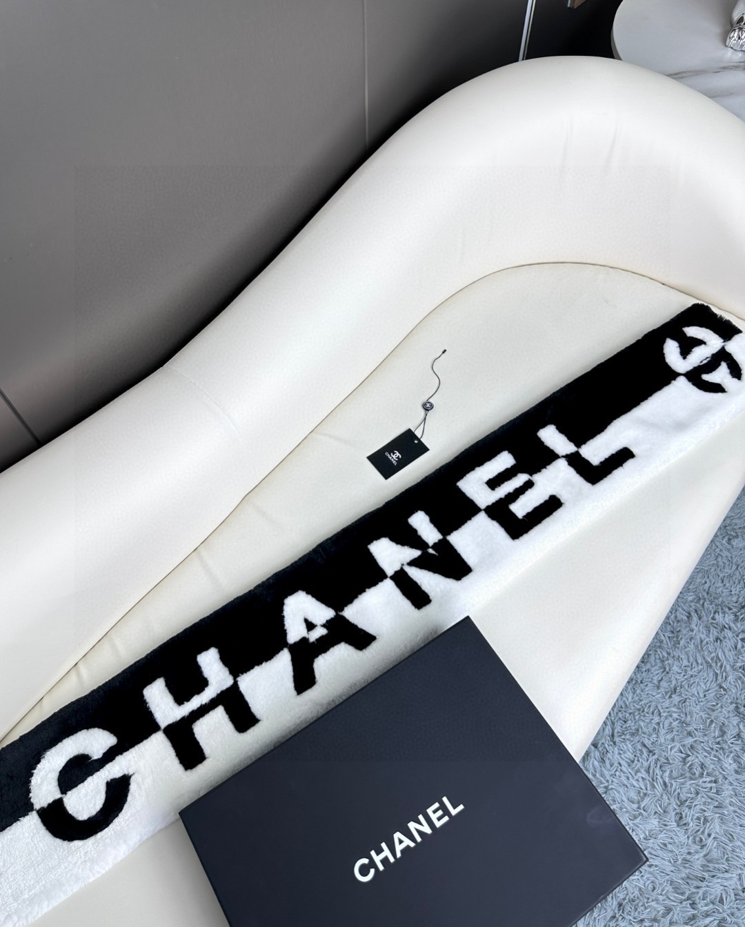 [TOP] CHANEL Scarf 20cm*120cm - White and Black